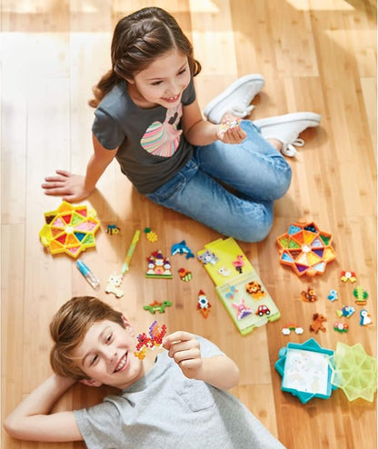 Aquabeads Star Bead Station Complete Arts & Crafts Bead Kit for Children - Over 2,000 Beads, Including Star Beads and Double Sided Bead Pen Tool