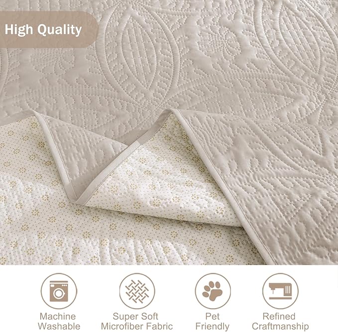 Quilted Beige Sofa Slipcovers with Pockets, Anti-Slip Medallion Couch Covers for 3 Cushion Sofa, Couch Cover for Dogs Cats Water-Repellent Machine Washable (Large Sofa 68", Beige Cream)