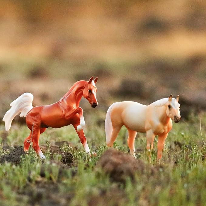 Breyer Horses Stablemates Pintos & Palominos Collection | 4 Horse Set | 1:32 Scale | 3.75" x 2.5" | Horse Toy | Model #6226