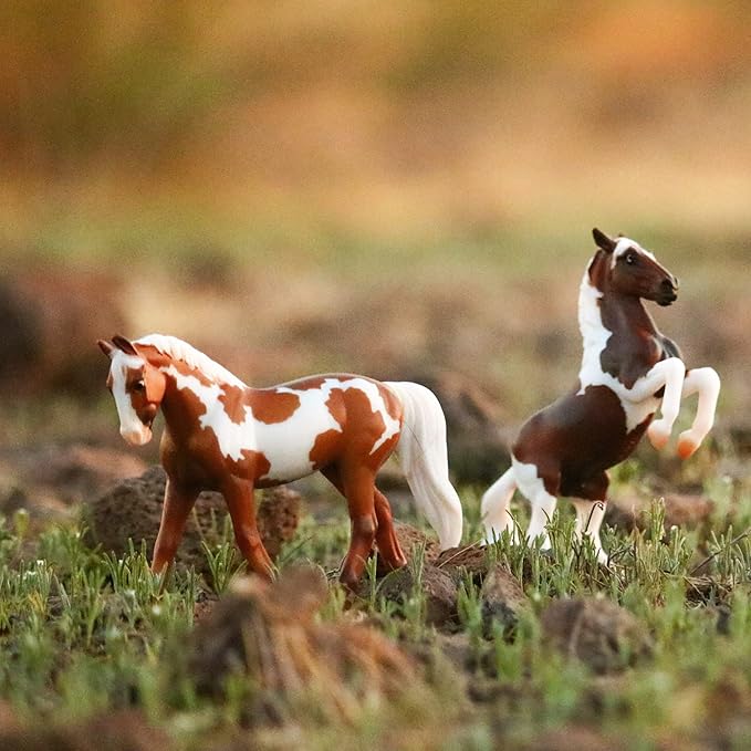 Breyer Horses Stablemates Pintos & Palominos Collection | 4 Horse Set | 1:32 Scale | 3.75" x 2.5" | Horse Toy | Model #6226