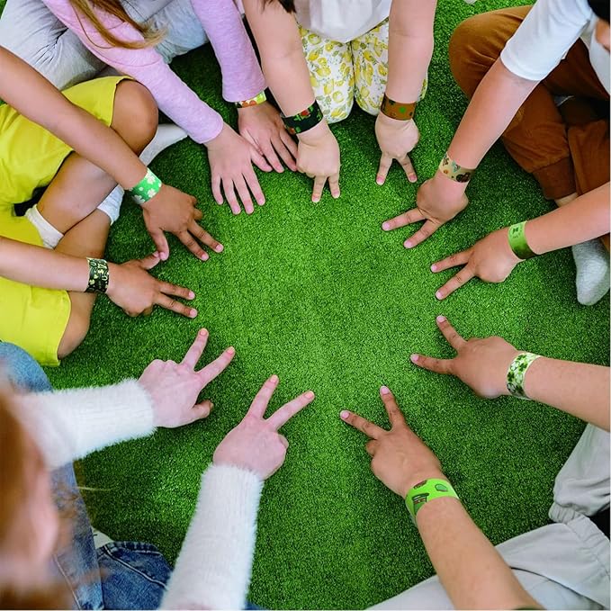 36 PCS St Patrick's Day Slap Bracelets Kids Party Favors, Bulk Snap Bracelet St Patrick's Day Party Favors Supplies for kids&teens Gifts Teacher Classroom School Favors Prizes