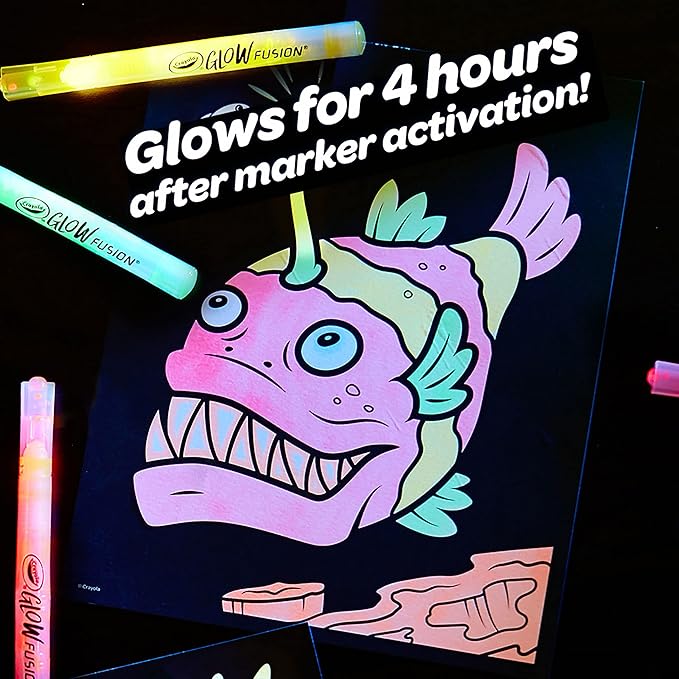 Crayola Glow Fusion - Deep Sea Critters (12pcs), Glow in the Dark Markers, Sea Creature Coloring Pages, Gift for Boys & Girls, Ages 8+