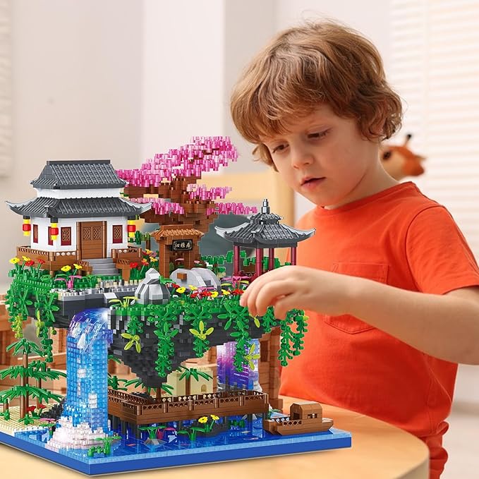 Peach Blossom Pond Micro Building Blocks Set Toys for Kids and Adults, Mini Cherry Bonsai Tree House with LED String Lights DIY Japanese Sakura Street Model Chinese Bricks Architecture Kit Teens Gift