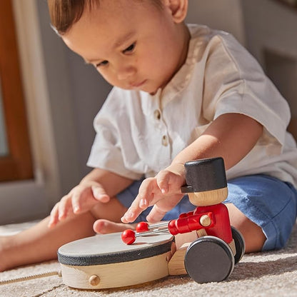 PlanToys® Wooden Pull Along Drummer | Musical Toy that Encourages Rhythm, Coordination & Focus | Montessori Eco-Friendly Educational Toy for Active & Imaginative Play
