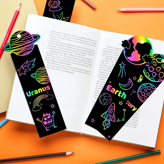 CY2SIDE 72PCS Solar System 9 Planets Scratch Bookmarks for Kids, Outer Space Theme Scratch Card Craft Kits, Galaxy Star Magic Art Rainbow Color Craft Kit for School Party Favors
