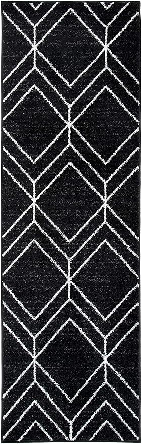 SAFAVIEH Adirondack Collection Runner Rug - 2'6" x 16', Black & Ivory, Modern Geometric Design, Non-Shedding & Easy Care, Ideal for High Traffic Areas in Living Room, Bedroom (ADR241Z)