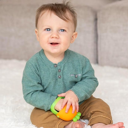 Infantino Handy Dandy Teething Mitt – Soft Silicone Teether for Babies, Develops Grasping Skills, Easy to Clean, Orange Carrot