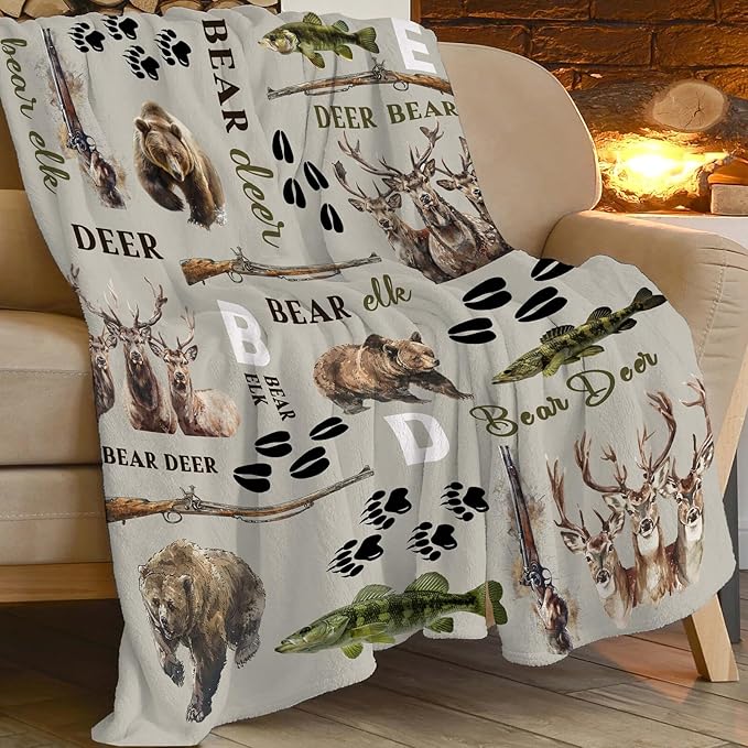Hunting Deer Throw Blanket Fish Bear Elk Hunt Blanket Gifts for Kids Girls Boys Adults Women Men Soft Cozy Warm Plush Fluffy Fuzzy Fleece Blanket Home Decor 40''X50''
