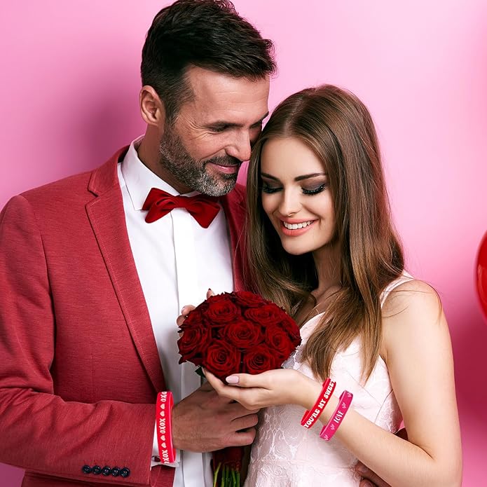 60 Pcs Valentine's Day Silicone Wristband 6 Designs Red Pink Love Heart You're My Sweet Rubber Bracelets for Wedding Anniversary Birthday Party Favor Supplies