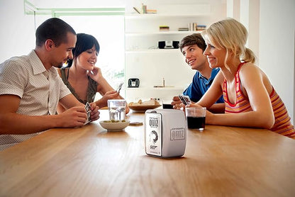 Top Trumps James Bond Movie Trivia Ggame: Quiz Games - Trivia Quiz - Kids Games - Games for Adults - Great Travel Games and Road Trip Games - Trivia Outdoor Games 2+ Players