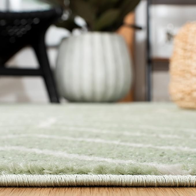 SAFAVIEH Adirondack Collection Runner Rug - 2'6" x 14', Sage & Ivory, Modern Geometric Design, Non-Shedding & Easy Care, Ideal for High Traffic Areas in Living Room, Bedroom (ADR241Y)