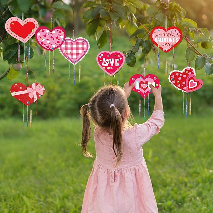 gisgfim 16 Pack Heart Wind Chime Crafts Kits for Kids Make Your Own Valentine's Day Craft Love Crafts Wooden DIY Arts for Valentine Party School Classroom Decorations Supplies Birthday Favors