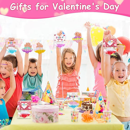 30 Pcs Valentines Day Gifts for Kids Heart Pop It Fidget Keychain Toys with Valentine's Cards for Classroom Exchange, Party Favors, Goody Bag Fillers, and Valentine's Day Party Supplies