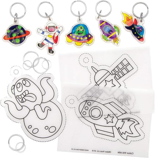 Baker Ross Ltd Solar System Super Shrink Keyrings, Arts and crafts for Kids (Pack of 8)