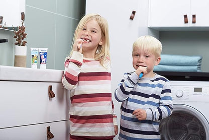 Jordan* Step 2 Kids Toothbrush, 3-5 Years, Soft Bristles, BPA Free (4 Pack) Blue & Green