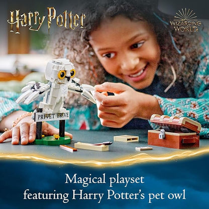 LEGO Harry Potter Hedwig at 4 Privet Drive, Buildable Fantasy Toy with a Harry Potter Owl Figure, Harry Potter Toy for Independent Play, Harry Potter Gift Idea for Girls, Boys and Kids Ages 7+, 76425