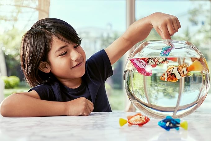 Robo Alive Robo Fish Robotic Swimming Fish (Pink + Golden) by ZURU Water Activated, Changes Color, Comes with Batteries, Amazon Exclusive (2 Pack) Series 3