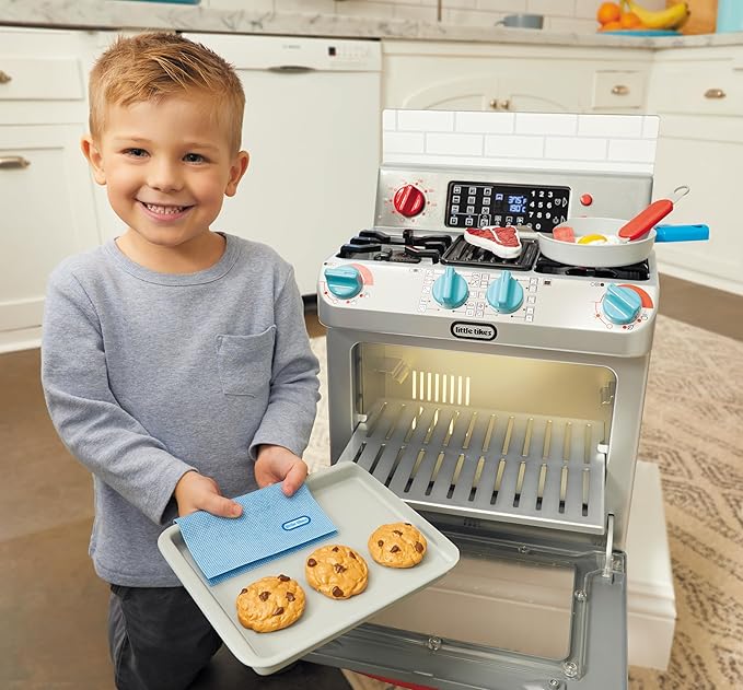 Little Tikes First Oven Realistic Pretend Play Appliance for Kids, Play Kitchen with 11 Accessories and Realistic Cooking Sounds, Unique Toy Multi-Color, Ages 2+