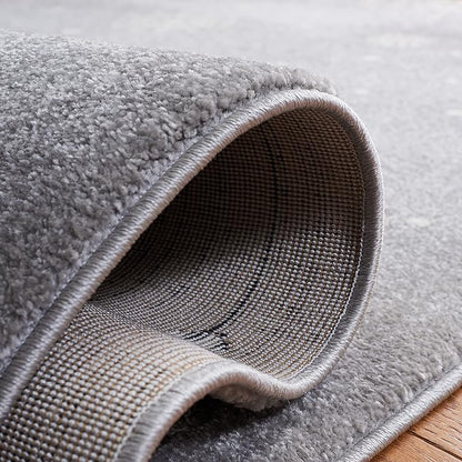 SAFAVIEH Carousel Kids Collection Runner Rug - 2'3" x 6', Light Grey & Black, Non-Shedding & Easy Care, Ideal for High Traffic Areas for Boys & Girls in Playroom, Nursery, Bedroom (CRK132F)