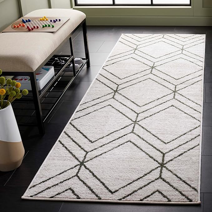 SAFAVIEH Adirondack Collection Runner Rug - 2'6" x 8', Ivory & Green, Geometric Design, Ideal for High Traffic Areas in Entryway, Kitchen & Bathroom (ADR241E-28)