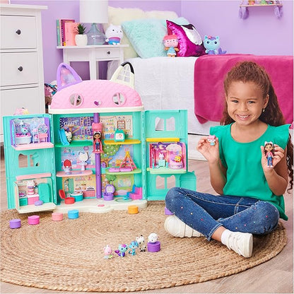 Gabby's Dollhouse, Deluxe Figure Gift Set with 7 Toy Figures and Surprise Accessory, Kids Toys for Ages 3 and up
