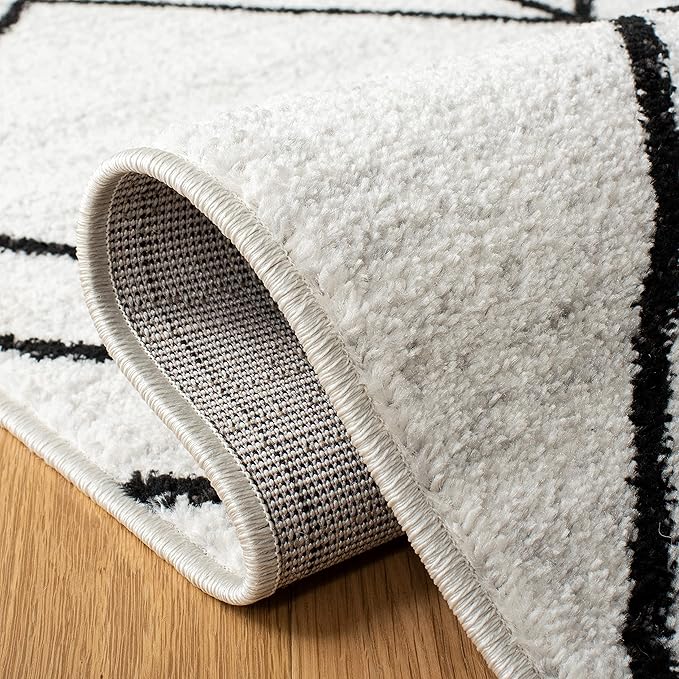 SAFAVIEH Adirondack Collection Runner Rug - 2'6" x 12', Light Grey & Black, Modern Geometric Design, Non-Shedding & Easy Care, Ideal for High Traffic Areas in Living Room, Bedroom (ADR241F)