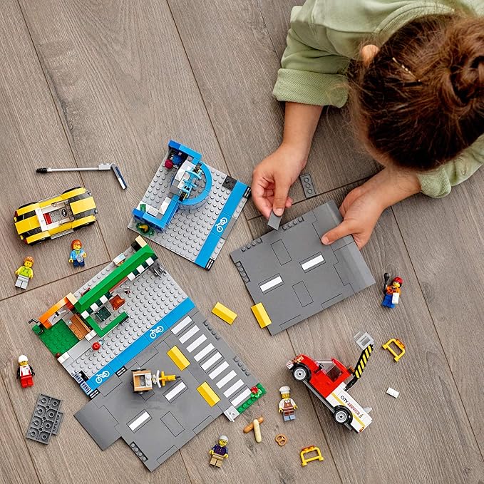 LEGO City Shopping Street 60306 Building Kit; Cool Building Toy for Kids, New 2021 (533 Pieces)