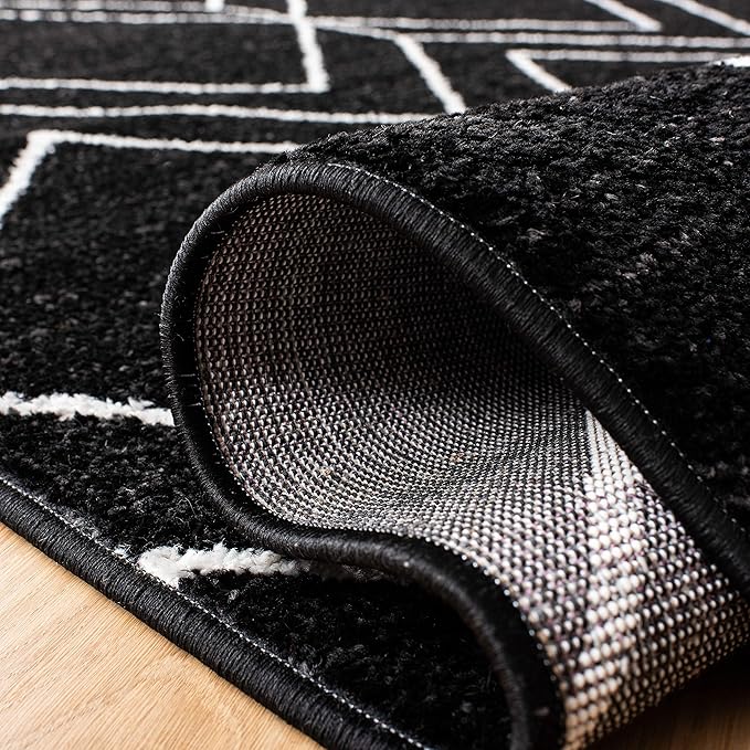 SAFAVIEH Adirondack Collection Runner Rug - 2'6" x 14', Black & Ivory, Modern Geometric Design, Non-Shedding & Easy Care, Ideal for High Traffic Areas in Living Room, Bedroom (ADR241Z)