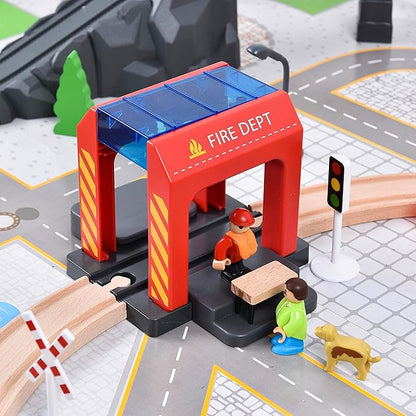 Giant bean 70PCS Wooden Train Set with Battery Locomotive Fits Thomas, Brio, Chuggington, Melissa Tracks, Expandable Toys for 3+ Years Old Girls & Boys