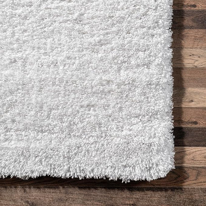 nuLOOM Gynel Solid 2x8 Runner Shag Rug for Living Room Bedroom Dining Room Nursery Entryway Hallway, Snow White