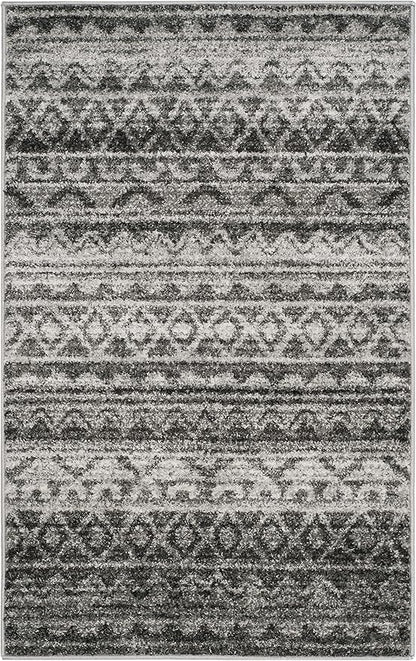 SAFAVIEH Adirondack Collection Accent Rug - 3' x 5', Ivory & Charcoal, Moroccan Boho Distressed Design, Non-Shedding & Easy Care, Ideal for High Traffic Areas in Foyer, Living Room, Bedroom (ADR119N)