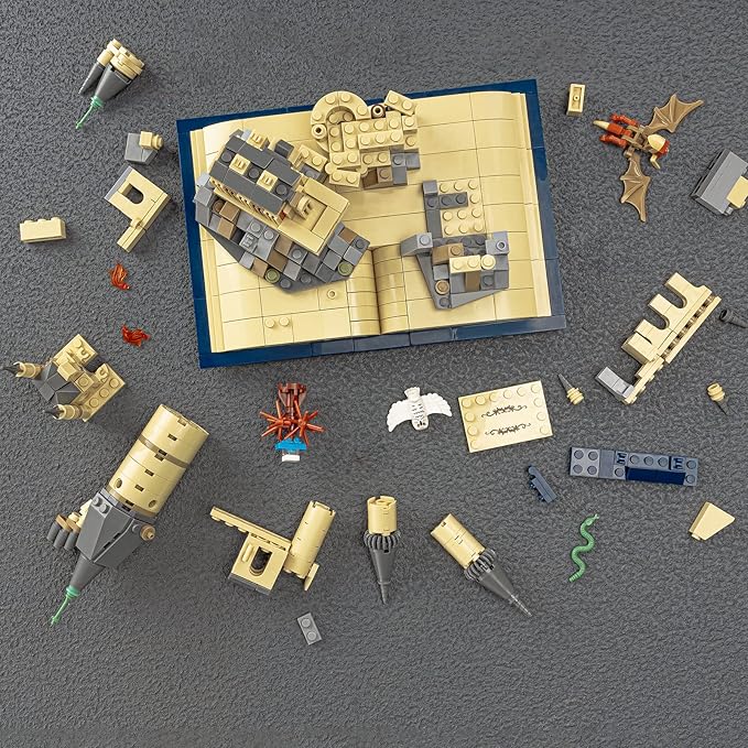 Magic Castle Book Building Set, Creative Castle Architecture Building Blocks Toy, Wizarding World Collectible Display Model for Adults, Gift for Boys Girls Kids Aged 8-14 - 749 Pieces