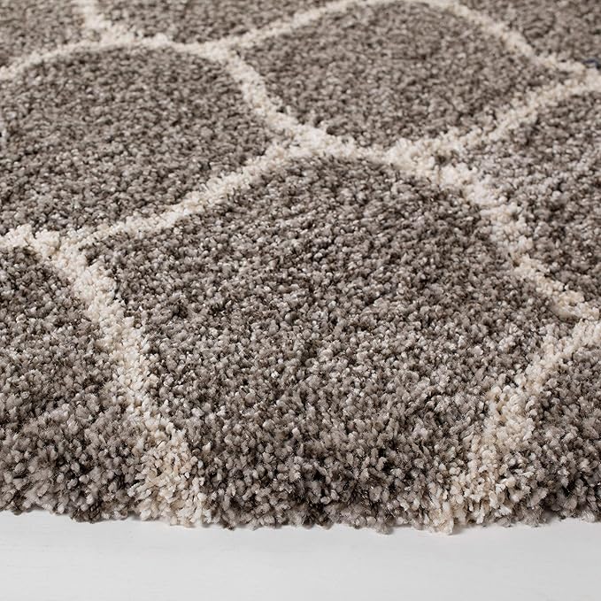 SAFAVIEH Hudson Shag Collection 3' Round Grey/Ivory SGH280B Moroccan Ogee Trellis Non-Shedding Living Room Bedroom Dining Room Entryway Plush 2-inch Thick Area Rug