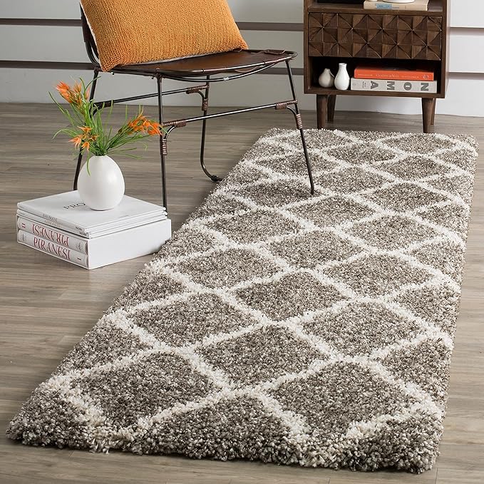 SAFAVIEH Hudson Shag Collection Accent Rug - 2'3" x 3'9", Grey & Ivory, Trellis Design, Non-Shedding & Easy Care, 2-inch Thick Ideal for High Traffic Areas in Entryway, Living Room, Bedroom (SGH283B)