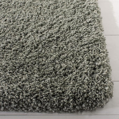 SAFAVIEH Royal Shag Collection Runner Rug - 2'2" x 8', Green, Non-Shedding & Easy Care, 2-inch Thick Ideal for High Traffic Areas in Living Room, Bedroom (RYG115Y)