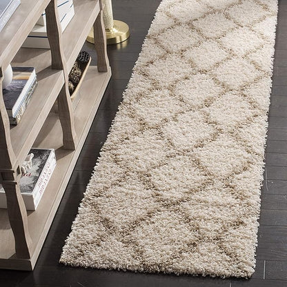SAFAVIEH Dallas Shag Collection 2'3" x 8' Ivory/Beige SGDS257B Trellis Non-Shedding Living Room Bedroom Dining Room Entryway Plush 1.5-inch Thick Runner Rug