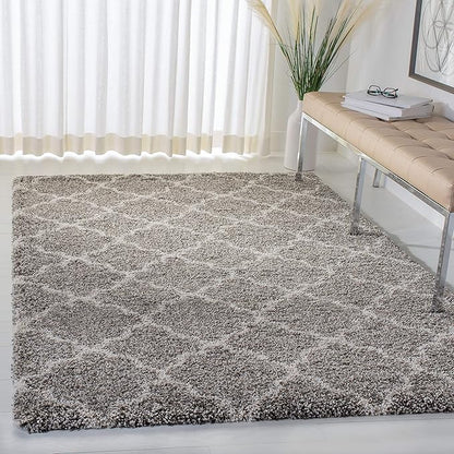 SAFAVIEH Hudson Shag Collection Area Rug - 5'3" x 7'6", Grey & Ivory, Moroccan Trellis Design, Non-Shedding & Easy Care, 2-inch Thick Ideal for High Traffic Areas in Living Room, Bedroom (SGH282B)