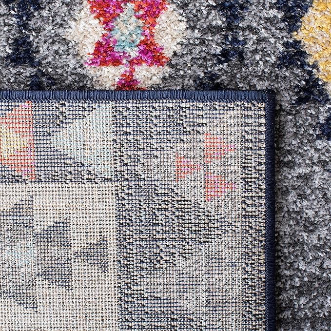 SAFAVIEH Adirondack Collection Runner Rug - 2'6" x 8', Grey & Ivory, Boho Tribal Design, Non-Shedding & Easy Care, Ideal for High Traffic Areas in Living Room, Bedroom (ADR270F)