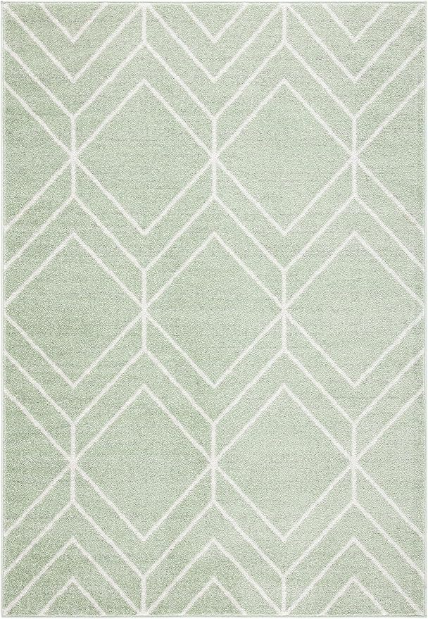 SAFAVIEH Adirondack Collection Accent Rug - 4' x 6', Sage & Ivory, Modern Geometric Design, Non-Shedding & Easy Care, Ideal for High Traffic Areas in Entryway, Living Room, Bedroom (ADR241Y)