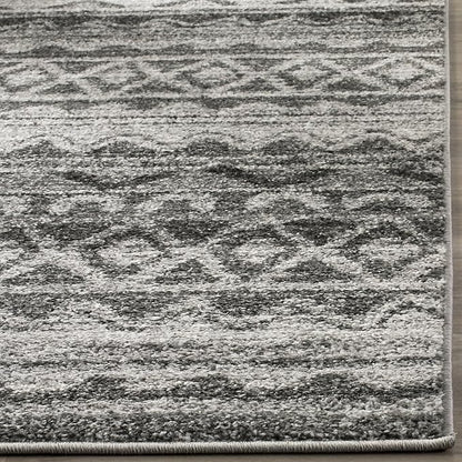 SAFAVIEH Adirondack Collection Accent Rug - 3' x 5', Ivory & Charcoal, Moroccan Boho Distressed Design, Non-Shedding & Easy Care, Ideal for High Traffic Areas in Foyer, Living Room, Bedroom (ADR119N)