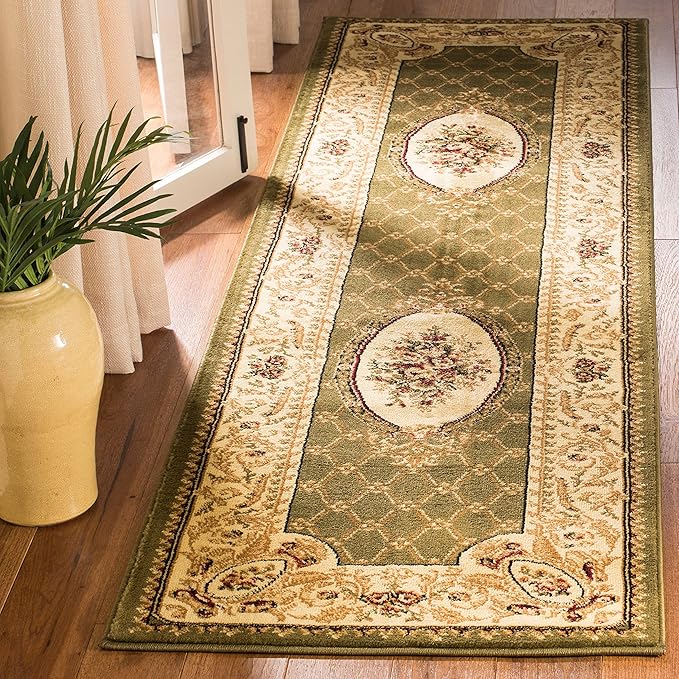 SAFAVIEH Lyndhurst Collection Accent Rug - 3'3" x 5'3", Sage & Ivory, Traditional European Design, Non-Shedding & Easy Care, Ideal for High Traffic Areas in Entryway, Living Room, Bedroom (LNH223A)