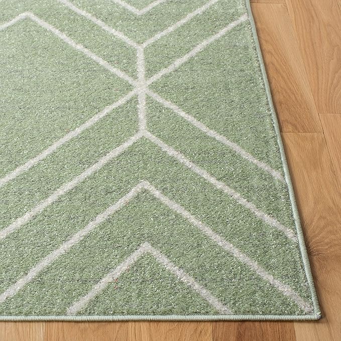 SAFAVIEH Adirondack Collection Runner Rug - 2'6" x 6', Sage & Ivory, Modern Geometric Design, Non-Shedding & Easy Care, Ideal for High Traffic Areas in Living Room, Bedroom (ADR241Y)
