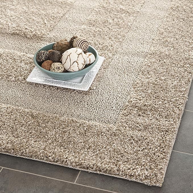 SAFAVIEH Florida Shag Collection 4' Square Beige / Beige SG454 Border Non-Shedding Living Room Bedroom Dining Room Entryway Plush 1.2-inch Thick Area Rug