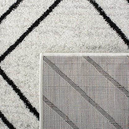 SAFAVIEH Adirondack Collection Runner Rug - 2'6" x 12', Light Grey & Black, Modern Geometric Design, Non-Shedding & Easy Care, Ideal for High Traffic Areas in Living Room, Bedroom (ADR241F)